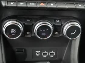 Renault Captur thumbnail 18