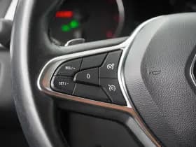 Renault Captur thumbnail 24