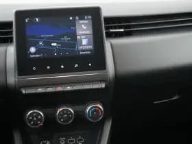 Renault Clio thumbnail 11