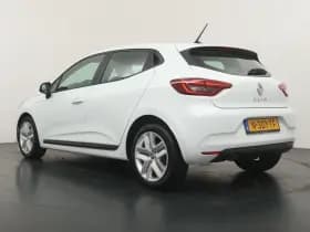 Renault Clio thumbnail 3