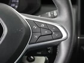 Renault Clio thumbnail 24