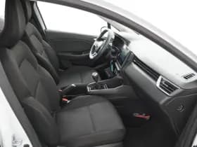 Renault Clio thumbnail 28