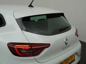 Renault Clio thumbnail 35
