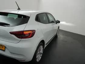 Renault Clio thumbnail 37