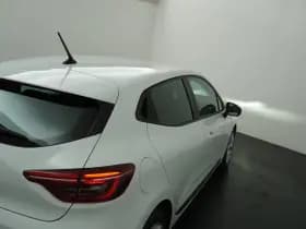 Renault Clio thumbnail 38