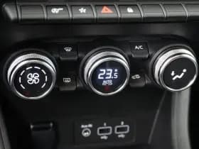 Renault Captur thumbnail 18