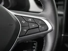 Renault Captur thumbnail 25