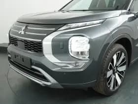 Mitsubishi Outlander thumbnail 32