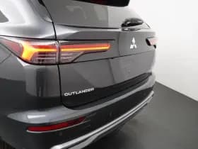 Mitsubishi Outlander thumbnail 35