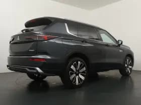 Mitsubishi Outlander thumbnail 5