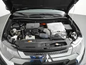 Mitsubishi Outlander thumbnail 32