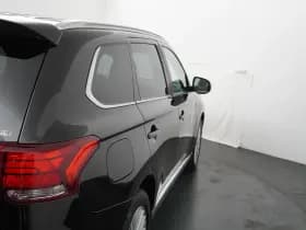Mitsubishi Outlander thumbnail 38