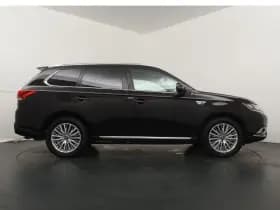 Mitsubishi Outlander thumbnail 6
