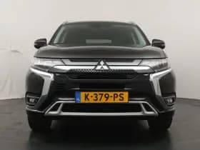 Mitsubishi Outlander thumbnail 8
