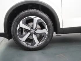 Nissan Qashqai thumbnail 16