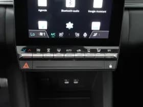 Renault Captur thumbnail 18