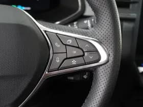 Renault Captur thumbnail 24