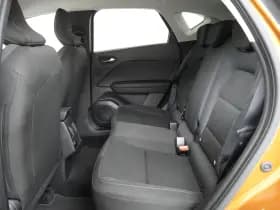 Renault Captur thumbnail 14