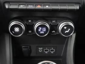 Renault Captur thumbnail 18