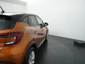 Renault Captur thumbnail 38