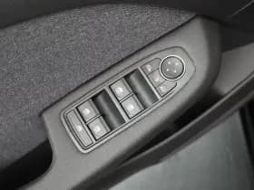 Renault Clio thumbnail 26