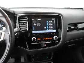 Mitsubishi Outlander thumbnail 11