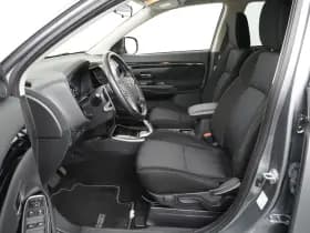 Mitsubishi Outlander thumbnail 13