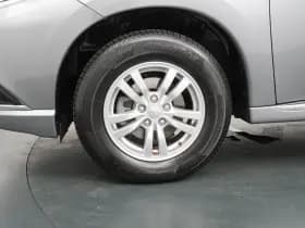 Mitsubishi Outlander thumbnail 16