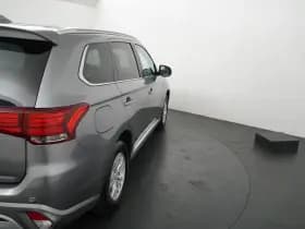 Mitsubishi Outlander thumbnail 38