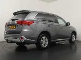 Mitsubishi Outlander thumbnail 5