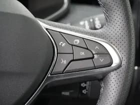Renault Clio thumbnail 24