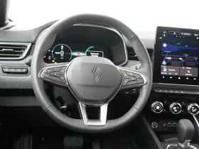 Renault Clio thumbnail 9