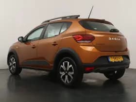 Dacia Sandero Stepway thumbnail 3