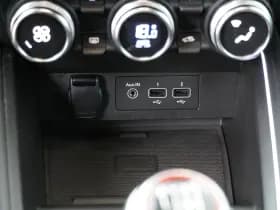 Renault Clio thumbnail 20
