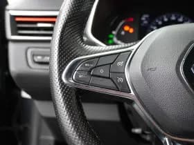 Renault Clio thumbnail 23