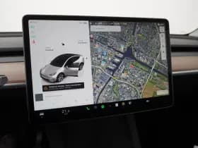 Tesla Model Y thumbnail 17