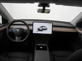 Tesla Model Y thumbnail 27