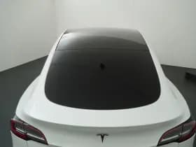 Tesla Model Y thumbnail 37