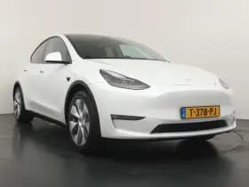 Tesla Model Y thumbnail 7