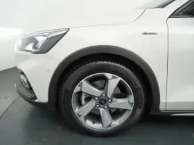 Ford Focus thumbnail 16