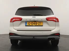 Ford Focus thumbnail 4
