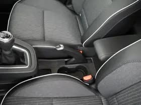 Mitsubishi Colt thumbnail 12
