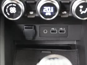 Mitsubishi Colt thumbnail 20