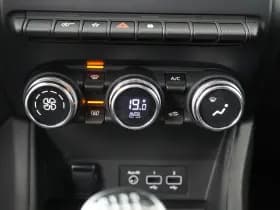 Renault Captur thumbnail 18