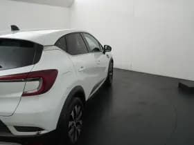Renault Captur thumbnail 38