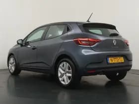 Renault Clio thumbnail 3