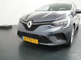 Renault Clio thumbnail 32