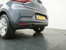 Renault Clio thumbnail 35
