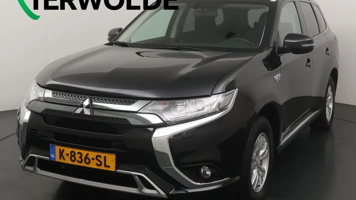 Mitsubishi Outlander — foto 1