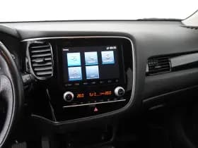 Mitsubishi Outlander thumbnail 11